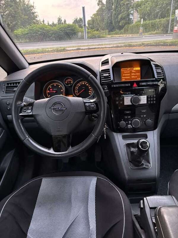 Gebraucht 2011 Opel Zafira Innovation Van / Kleinbus | 1.750 € (Fairer Preis) - Bild 1/4