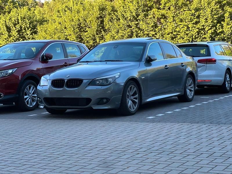 Silber Gebraucht 2009 BMW 535 Limousine | 7.000 € - Bild 1/4
