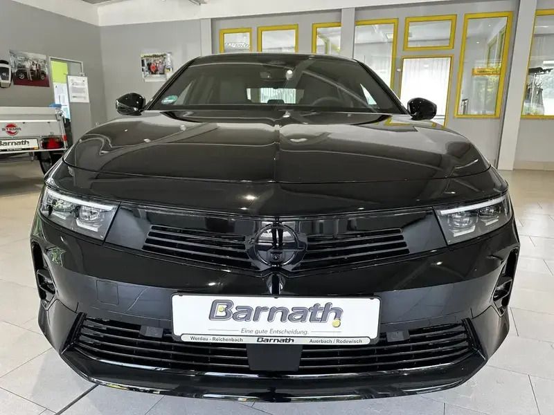 Gebraucht Opel Astra 131 PS (96 kW) 2024 Karbon schwarz Limousine