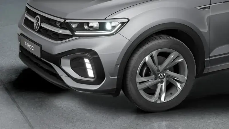 Gebraucht VW T-Roc 150 PS (110 kW) 2025 Silber SUV