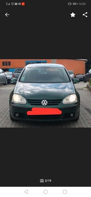 Grün Gebraucht 2004 VW Golf V Kleinwagen | 1.100 € (Superpreis) - Bild 1/4