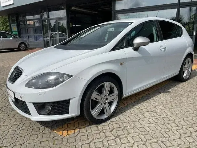 Gebraucht Seat Leon FR 211 PS (155 kW) 2012 Weiß Limousine