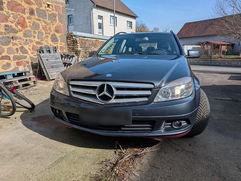 Gebraucht Mercedes 220 170 PS (125 kW) 2009 Grau Kombi