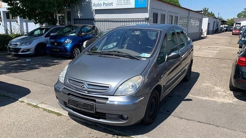 Grau Gebraucht 2005 Citroën Xsara Picasso Van / Kleinbus | 800 € (Fairer Preis) - Bild 1/4