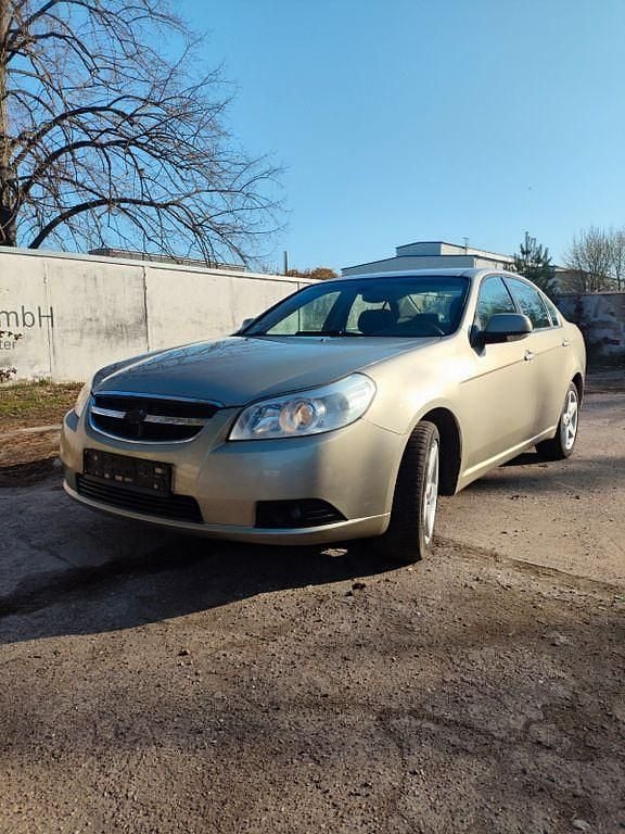 Gebraucht Chevrolet Captiva LS 150 PS (110 kW) 2009 Gold SUV