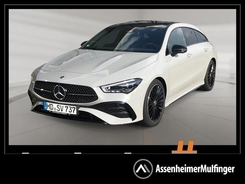 Grau Gebraucht 2025 Mercedes CLA220 Shooting Brake AMG Kombi | 48.789 € - Bild 1/4