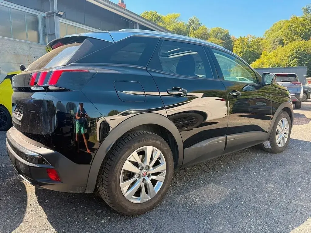 Gebraucht Peugeot 3008 Active 131 PS (96 kW) 2018 Schwarz SUV