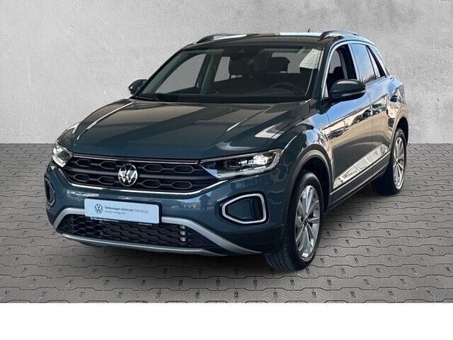 Blau Gebraucht 2024 VW T-Roc Life SUV | 21.977 € (Superpreis) - Bild 1/4