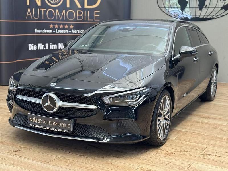 Gebraucht Mercedes CLA200 Progressive 110 PS (80 kW) 2022 Schwarz