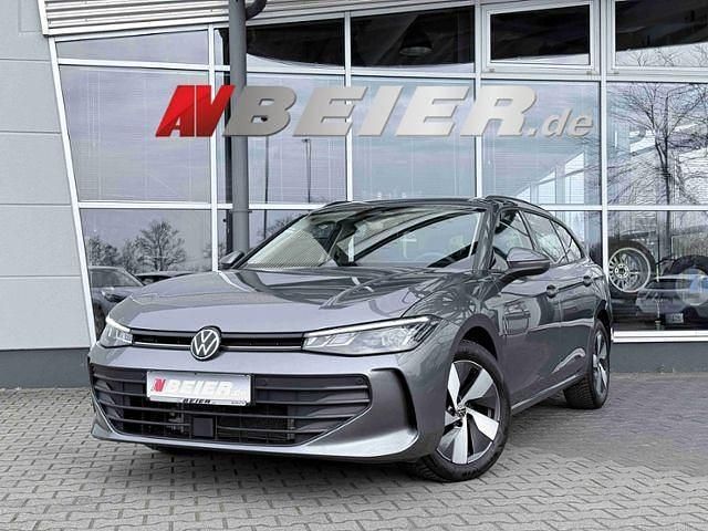 Gebraucht VW Passat 150 PS (110 kW) 2025 Grau Kombi