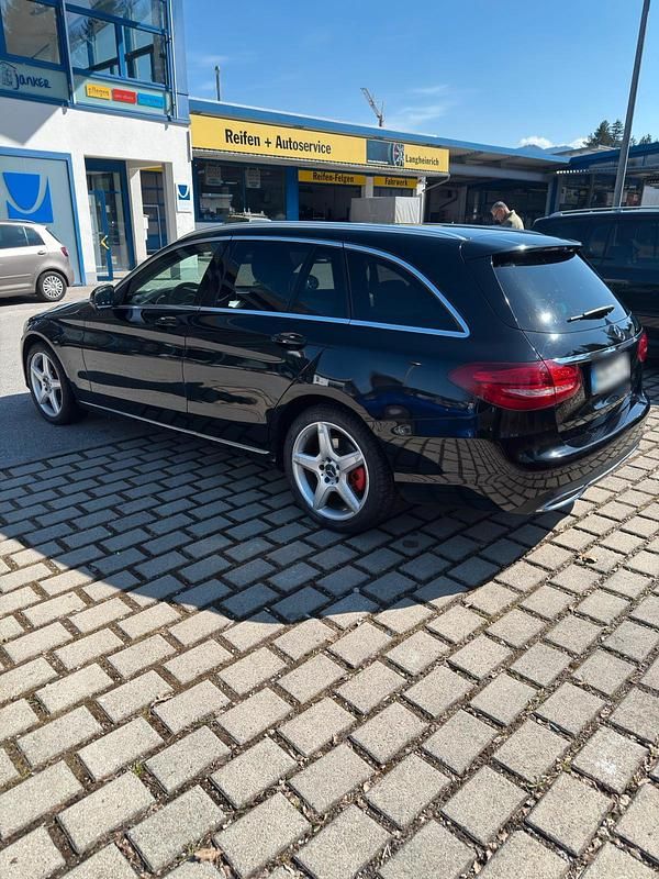 Gebraucht Mercedes C220 204 PS (150 kW) 2014 Schwarz Kombi