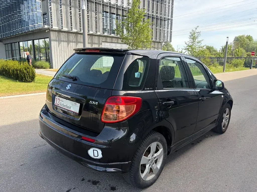 Gebraucht Suzuki SX4 Limited 120 PS (88 kW) 2012 Schwarz Limousine