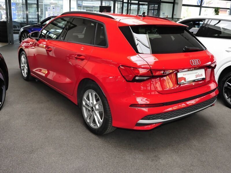 Gebraucht Audi A3 Sportback Advanced Plus 116 PS (85 kW) 2024 Rot Kleinwagen