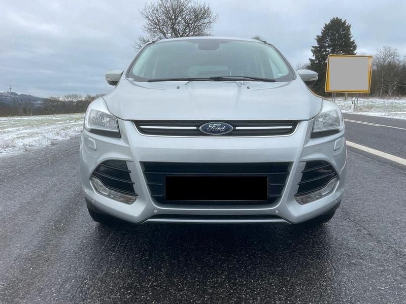 Gebraucht Ford Kuga 182 PS (133 kW) 2016 Silber SUV