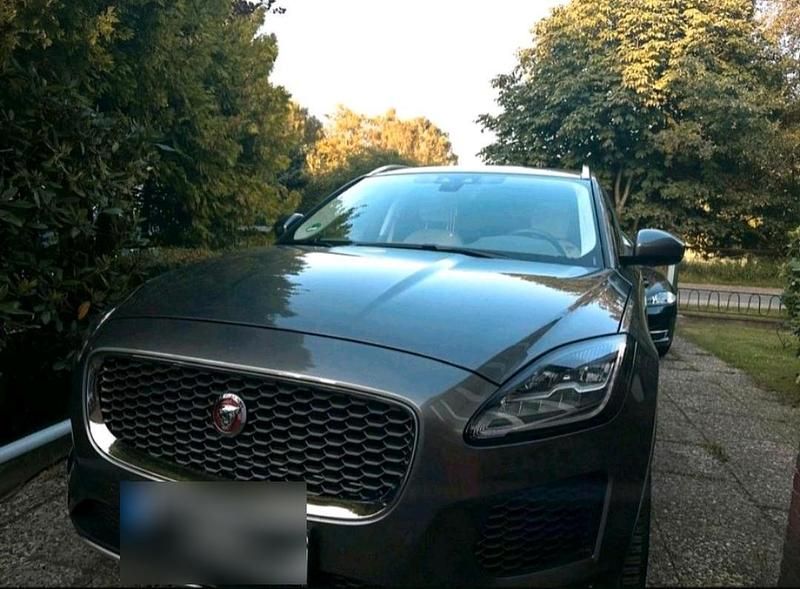 Second-hand Jaguar E-Pace 249 CP (183 kW) 2018 Gri SUV