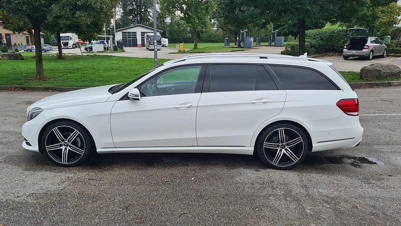 Gebraucht Mercedes E220 Edition 170 PS (125 kW) 2015 Weiß Kombi