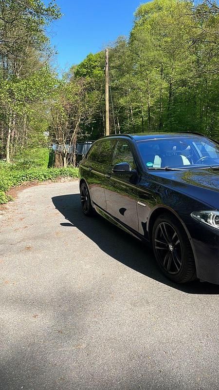 Gebraucht BMW 535 M Sport 313 PS (230 kW) 2016 Schwarz Kombi