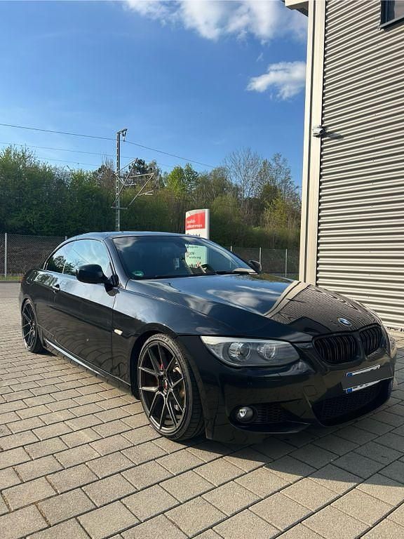 Schwarz Gebraucht 2011 BMW 335 Cabriolet M Sport Cabrio | 17.899 € (Guter Preis) - Bild 1/4