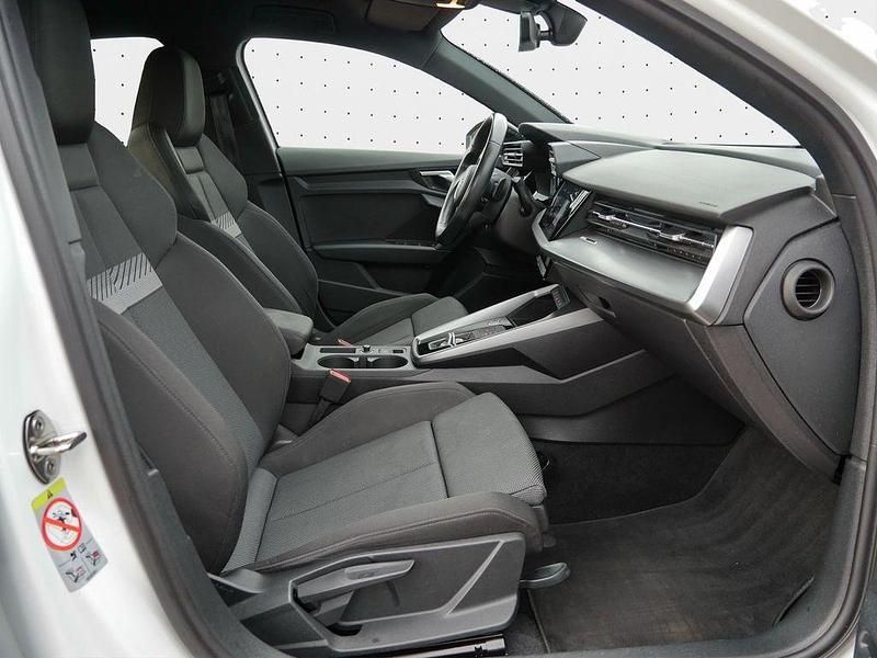 Gebraucht Audi A3 S-Line 150 PS (110 kW) 2022 Weiß Limousine