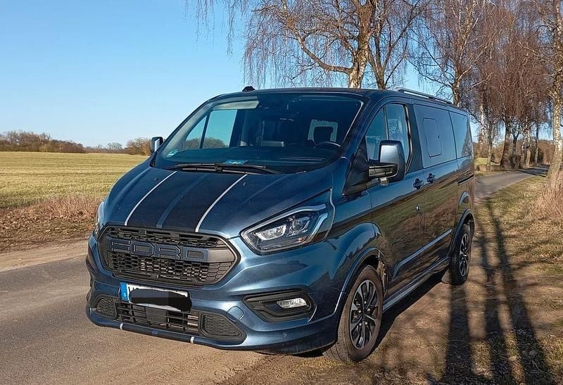 Gebraucht Ford Tourneo 185 PS (136 kW) 2021 Blau Van / Kleinbus