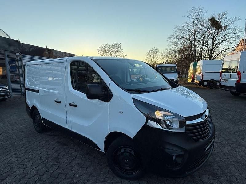 Gebraucht Opel Vivaro 120 PS (88 kW) 2019 Weiß Van / Kleinbus