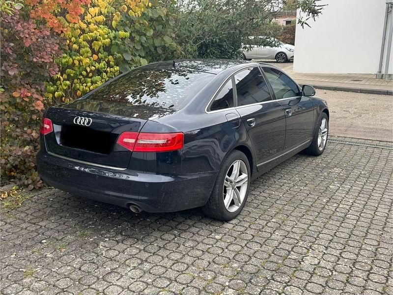Gebraucht Audi A6 170 PS (125 kW) 2010 Blau Limousine
