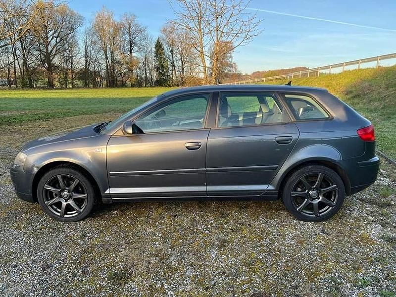 Gebraucht Audi A3 Attraction 150 PS (110 kW) 2004 Grau Kleinwagen