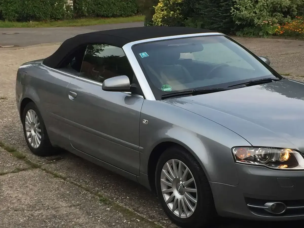 Gebraucht Audi A4 Cabriolet 163 PS (119 kW) 2006 Grau Cabrio