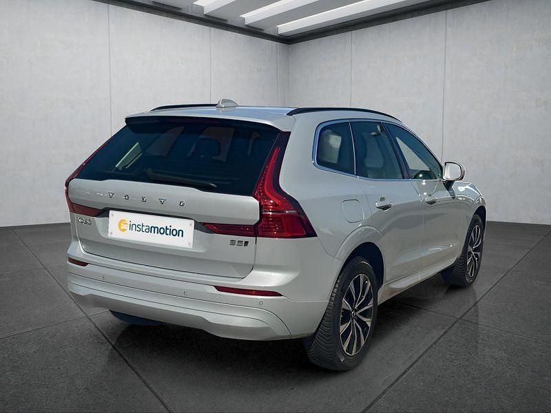 Gebraucht Volvo XC60 Core 250 PS (183 kW) 2024 Grau SUV