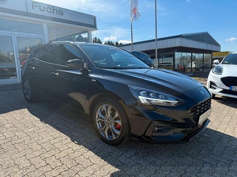 Gebraucht Ford Focus ST-Line X 155 PS (114 kW) 2021 Schwarz Limousine