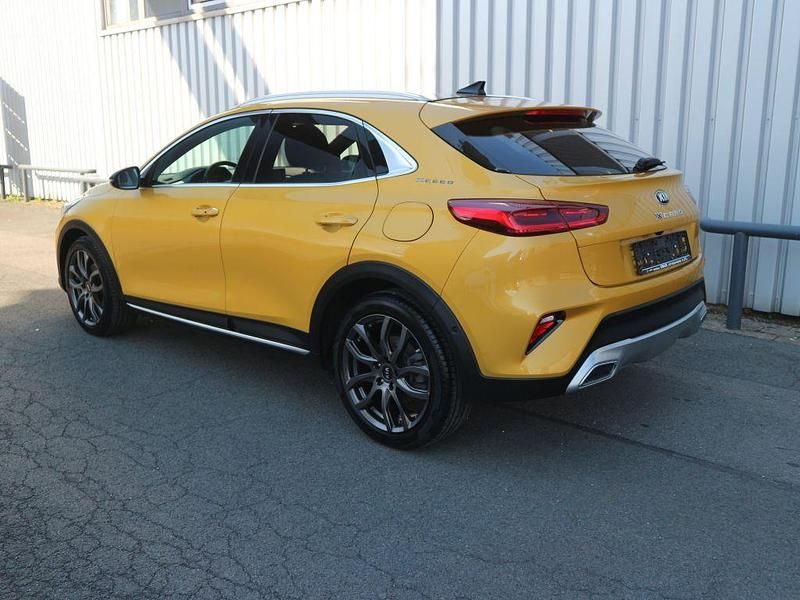 Gebraucht Kia XCeed Xdition 140 PS (102 kW) 2019 (yqm) quantum yellow m SUV