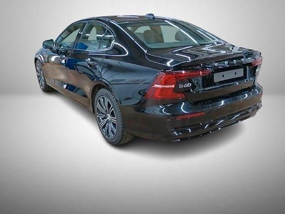 Gebraucht Volvo S60 145 PS (106 kW) 2024 Limousine