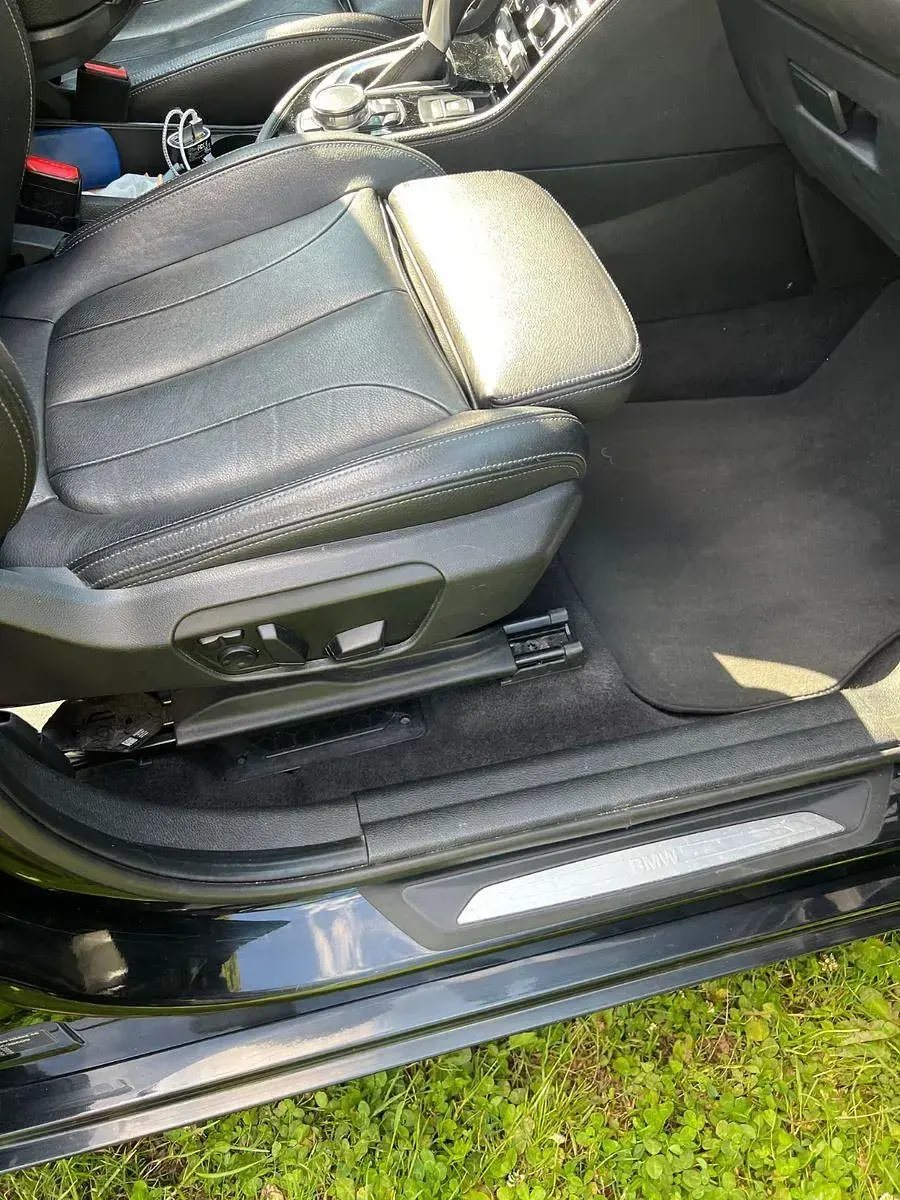 Gebraucht BMW 220 Gran Tourer Luxury Line 190 PS (139 kW) 2015 Schwarz Van / Kleinbus
