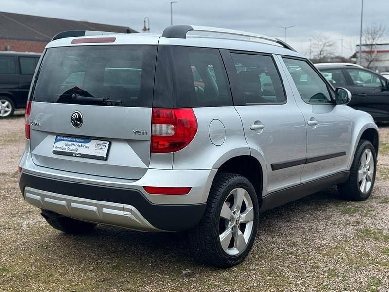 Gebraucht Skoda Yeti 110 PS (80 kW) 2016 Silber SUV