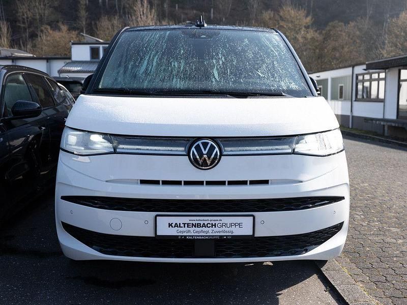 Gebraucht VW Multivan Edition 150 PS (110 kW) 2024 Weiß Van