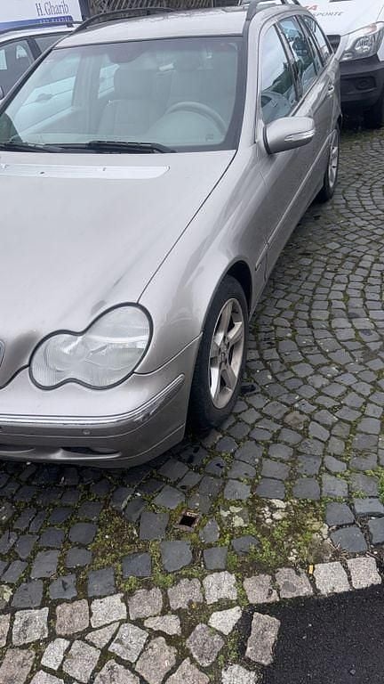 Gebraucht Mercedes C220 150 PS (110 kW) 2006 Gold Kombi