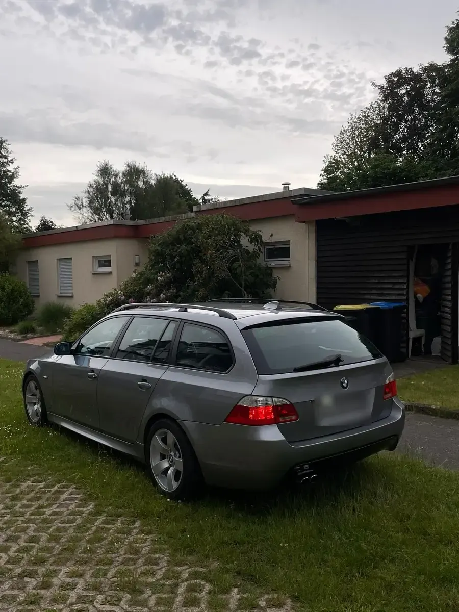 Gebraucht BMW 525 177 PS (130 kW) 2005 Silber Kombi