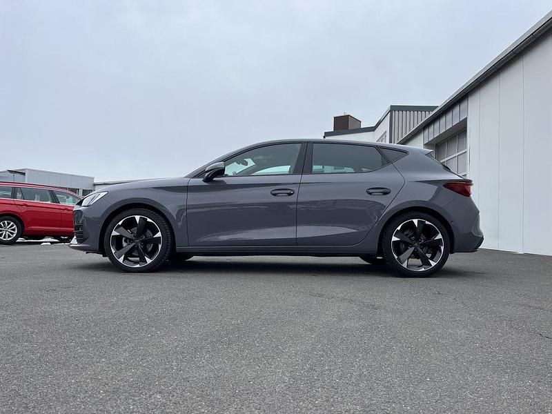 Gebraucht Cupra Leon 150 PS (110 kW) 2024 Graphengrau Limousine