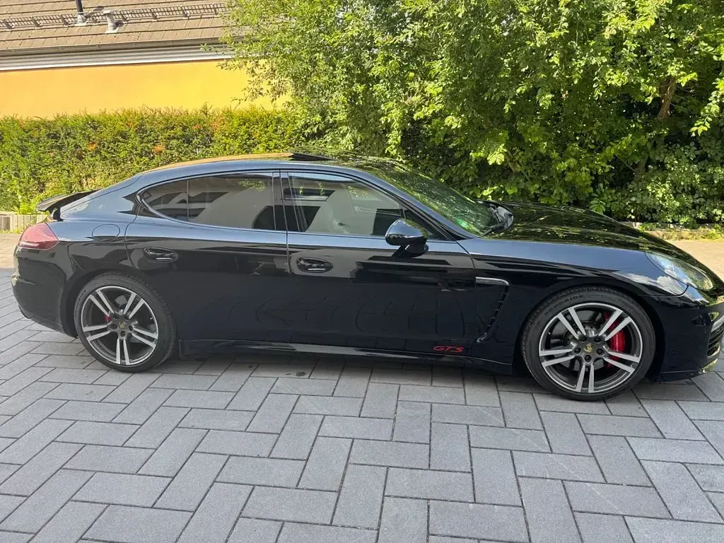Gebraucht Porsche Panamera GTS 441 PS (324 kW) 2014 Schwarz Kleinwagen