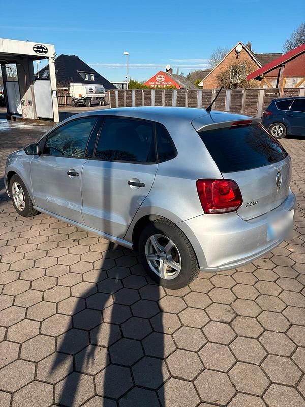 Gebraucht VW Polo 75 PS (55 kW) 2011 Silber Kleinwagen