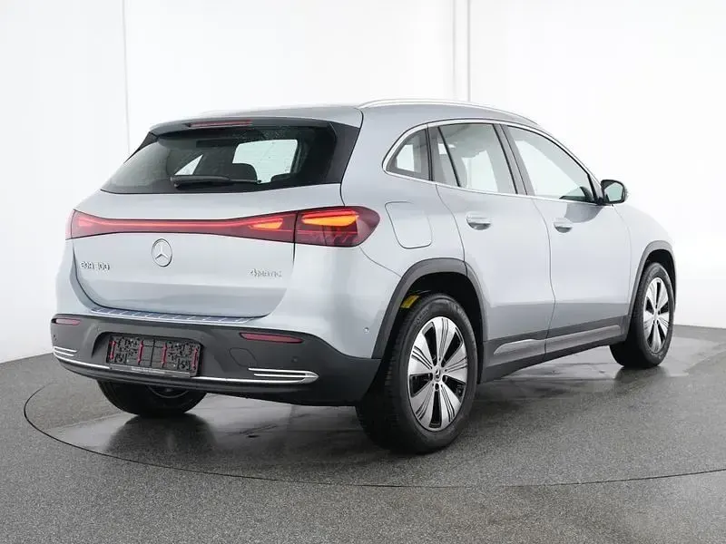 Brugt Mercedes EQA300 Advanced 168 kW (229 HK) 2025 Sølv SUV