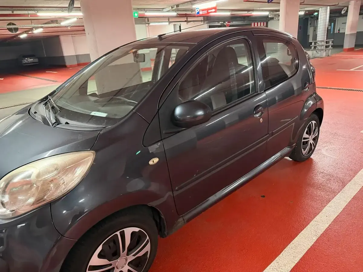 Gebraucht Citroën C1 68 PS (50 kW) 2008 Grau Kleinwagen