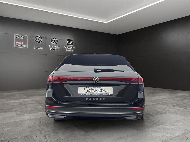 Gebraucht VW Passat Business 150 PS (110 kW) 2025 Schwarz Kombi
