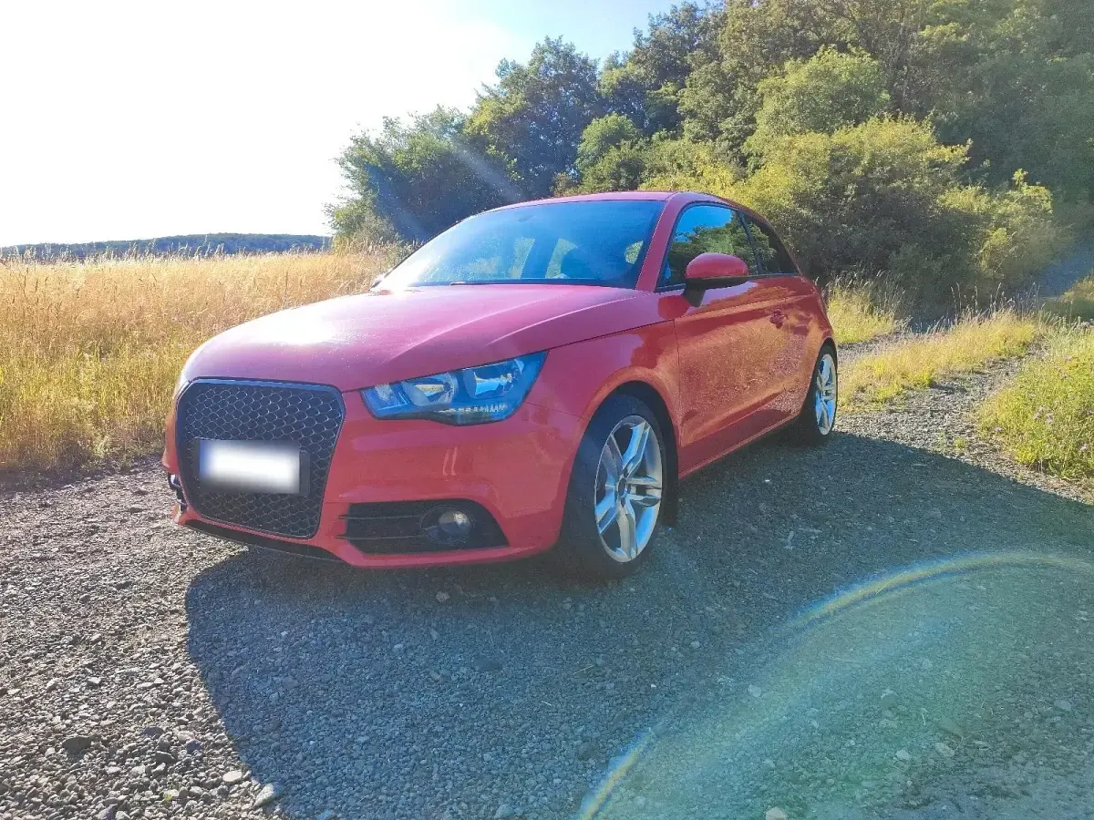 Gebraucht Audi A1 122 PS (89 kW) 2013 Rot Kleinwagen