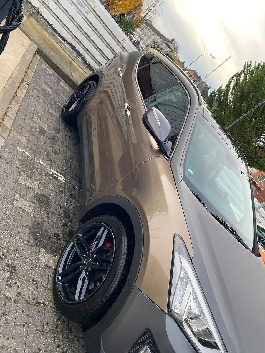 Gebraucht Hyundai Santa Fe Style 197 PS (144 kW) 2013 Beige SUV