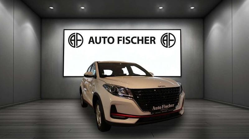 Neu DFSK Fengon 106 PS (77 kW) 2025 Schwarz Limousine