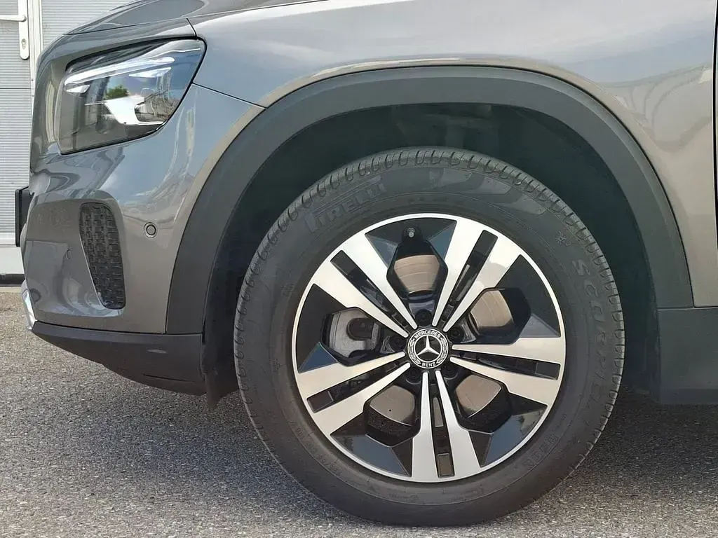 Gebraucht Mercedes GLB250 Progressive 224 PS (164 kW) 2025 Grau SUV