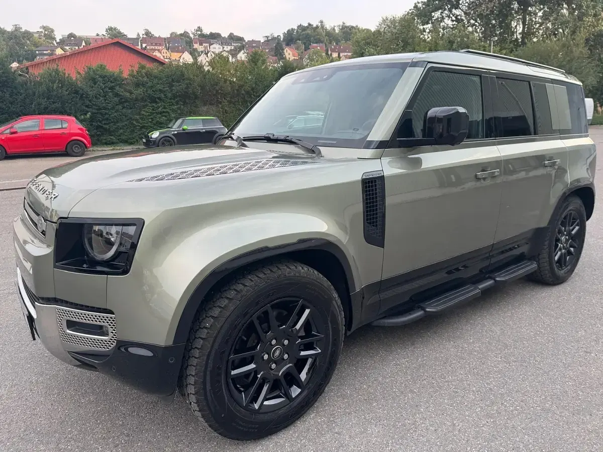 Gebraucht Land Rover Defender S 200 PS (147 kW) 2025 Grün SUV