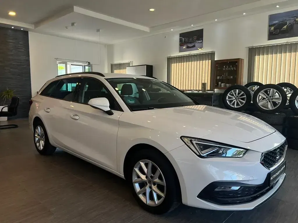 Gebraucht Seat Leon 150 PS (110 kW) 2022 Weiß Limousine