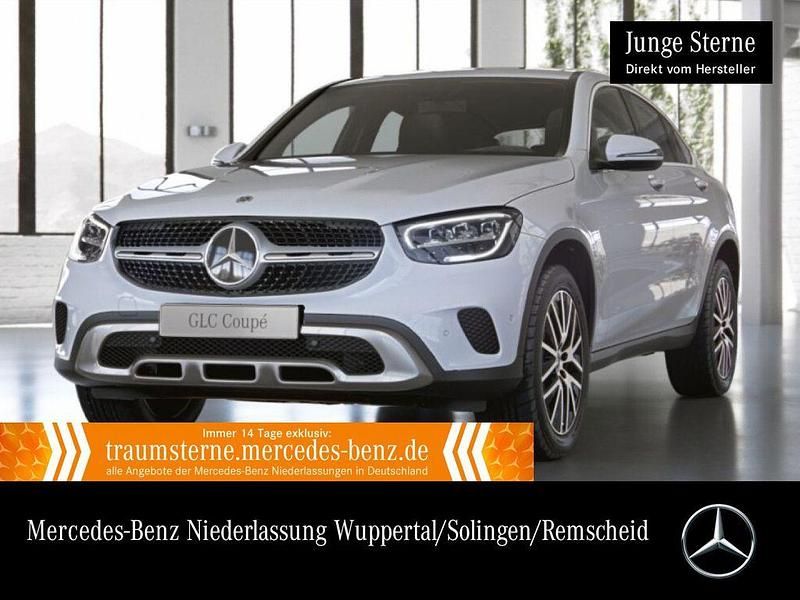 Polarweiß Gebraucht 2022 Mercedes GLC300e Coupé | 44.890 € (Fairer Preis) - Bild 1/3